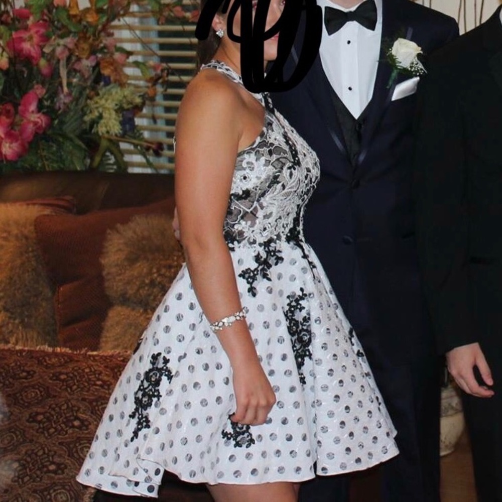 Short prom / homecoming dress